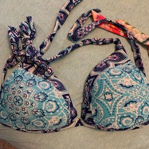Size Small swimming top bikini